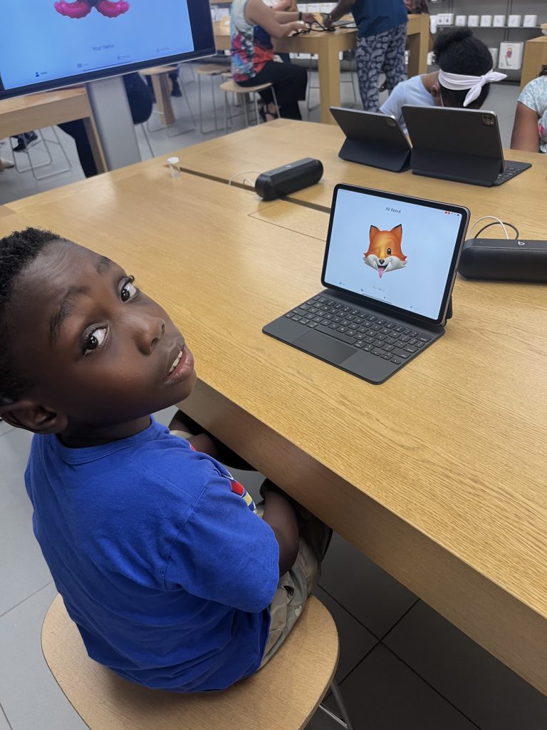 Free kids coding class at Apple